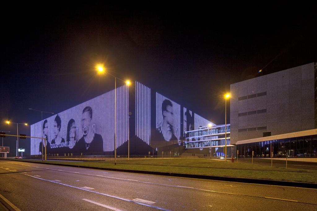 Easyhotel Amsterdam Arena Boulevard Eksteriør billede